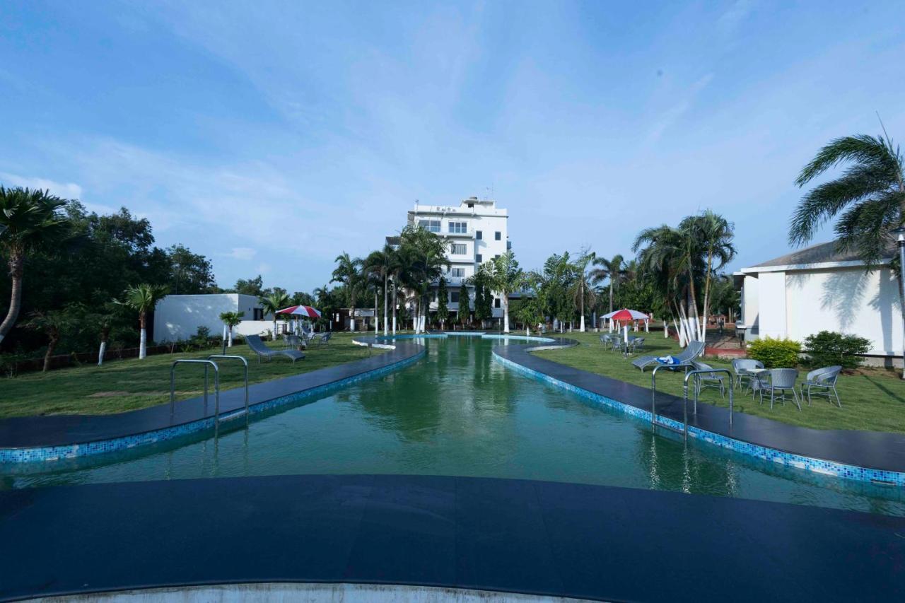Samudra Resorts And Spa Puri Exterior photo