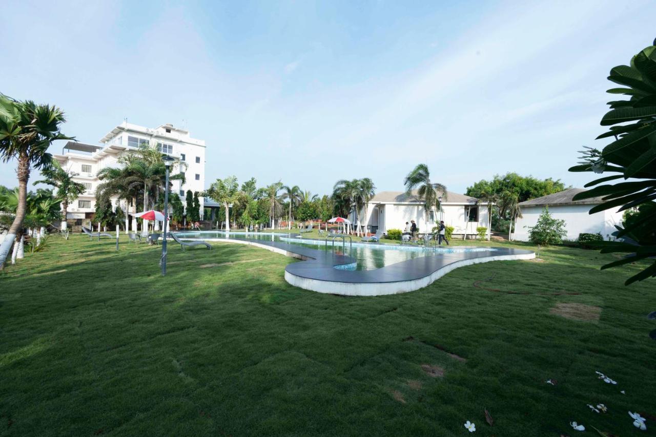 Samudra Resorts And Spa Puri Exterior photo