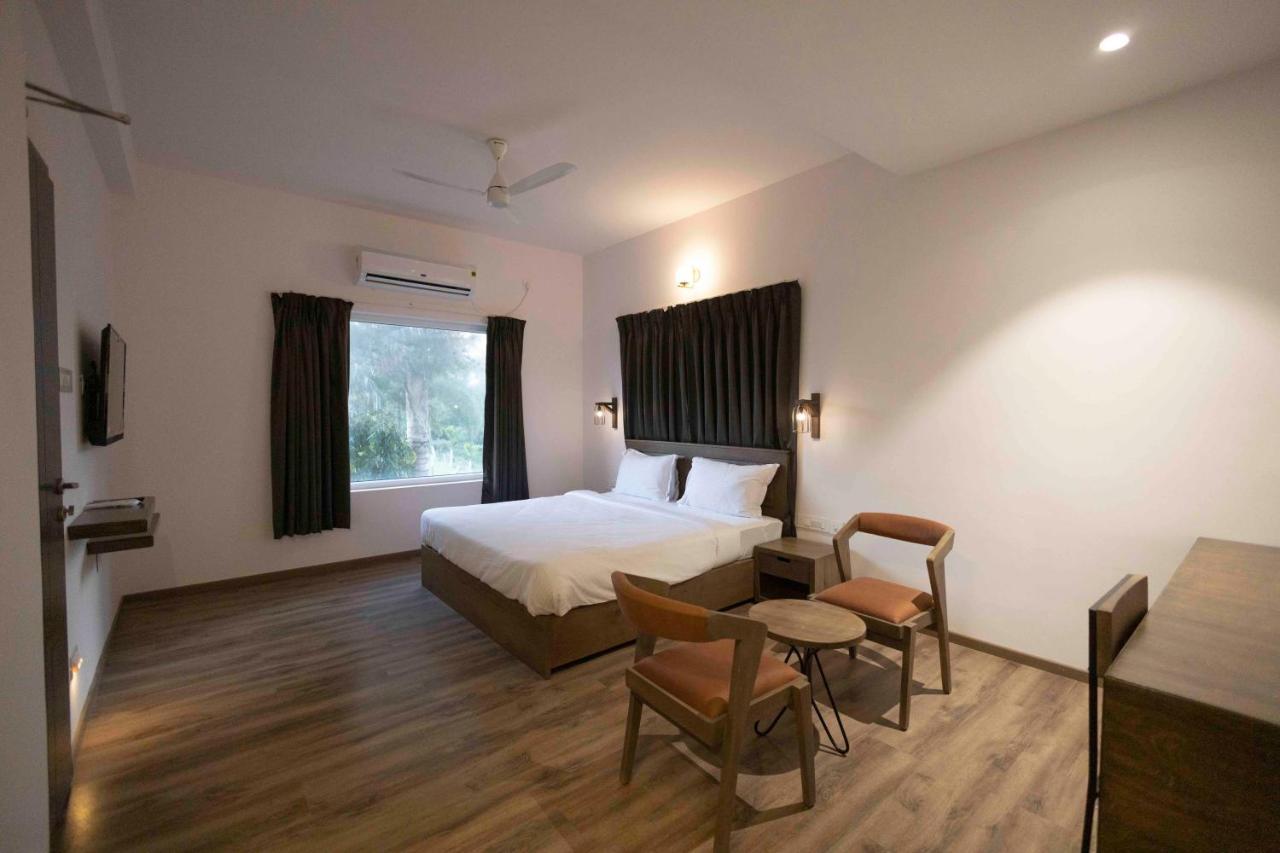 Samudra Resorts And Spa Puri Exterior photo