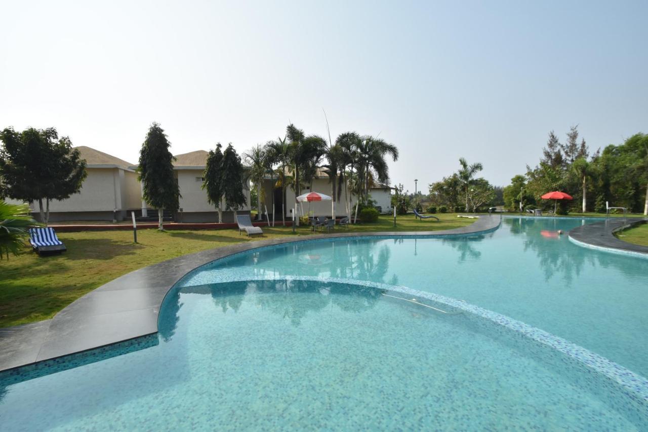 Samudra Resorts And Spa Puri Exterior photo