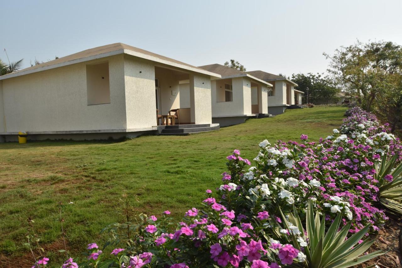 Samudra Resorts And Spa Puri Exterior photo